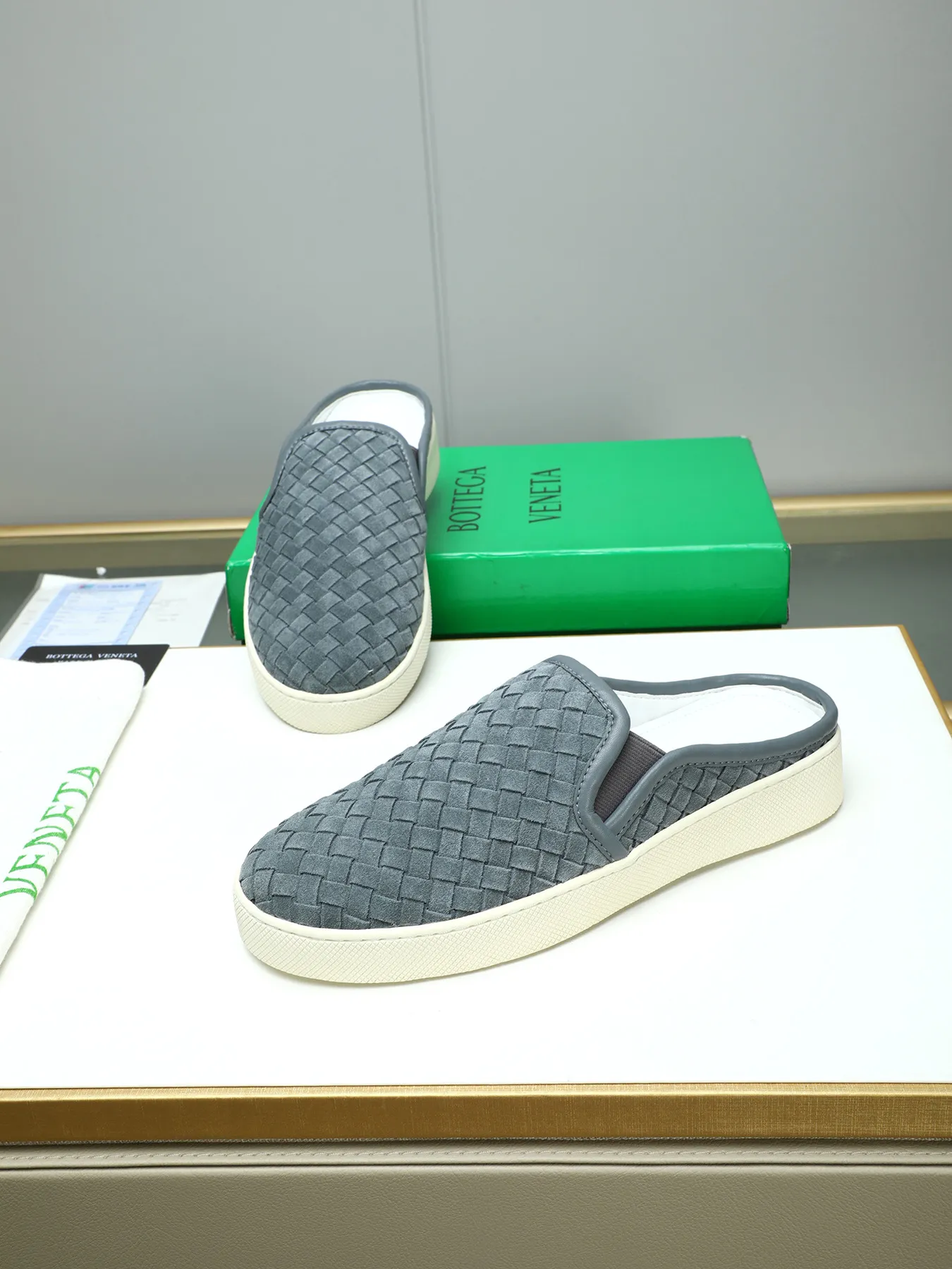 Men's shoes 💰420 [Half drag series] BOTTEG* VENET* - high-end boutique Size: 38-44 (45 customized) BV new product, first-layer cowhide artificially woven classic style harmoniously blends with contemporary fashion temperament, rubber soles are light and flexible, water-dyed sheepskin pads! [Taobao, Tmall, and live streaming are the first choices]